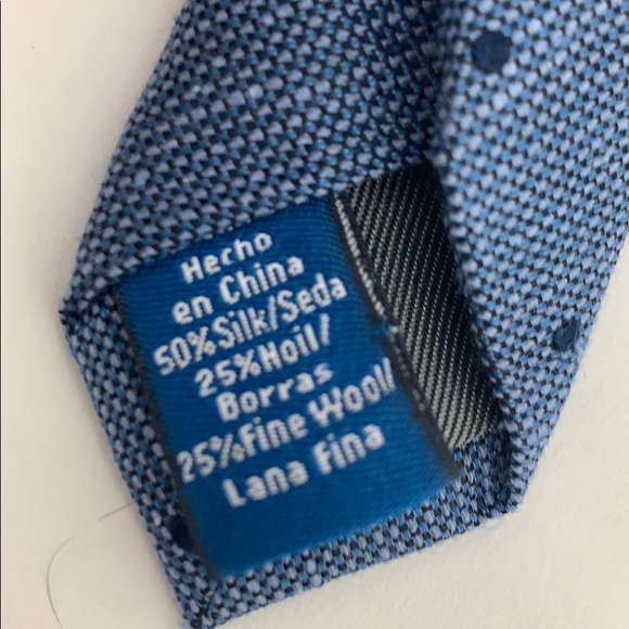 4/$25 Vince Camuto Blue Stylish NeckTie NWT - Picture 3 of 3